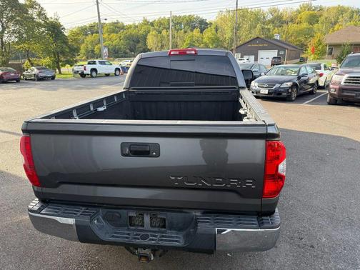 2014 Toyota Tundra SR5