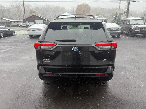 2021 Toyota RAV4 Prime SE