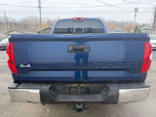 2014 Toyota Tundra SR5