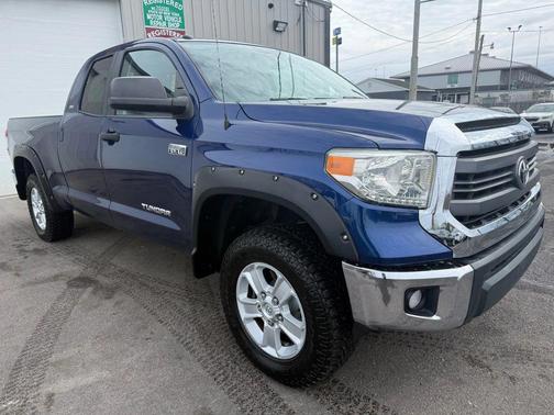 2014 Toyota Tundra SR5