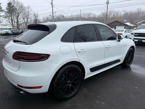 2017 Porsche Macan GTS