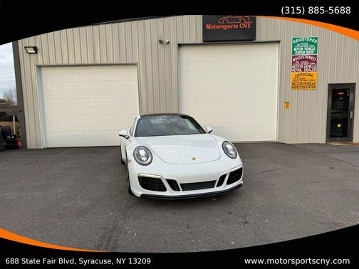 2019 Porsche 911 Carrera GTS