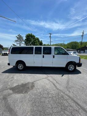 Summit White 2012 Chevrolet Express 3500 LS