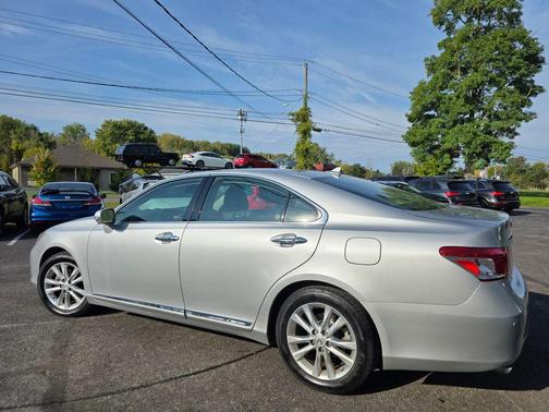 2010 Lexus ES 350 Base