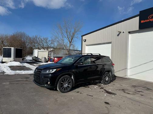2018 Toyota Highlander SE
