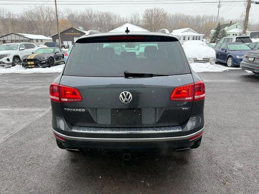 2016 Volkswagen Touareg TDI Lux