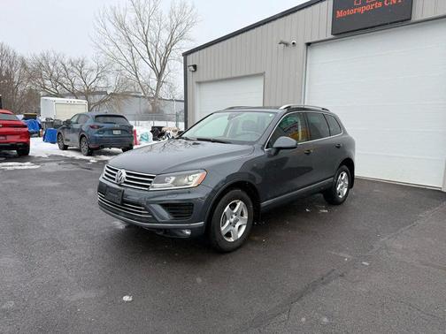 2016 Volkswagen Touareg TDI Lux