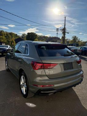 2019 Audi Q3 2.0T S line Premium Plus