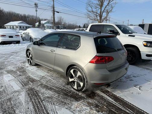 2016 Volkswagen Golf TSI S 2-Door