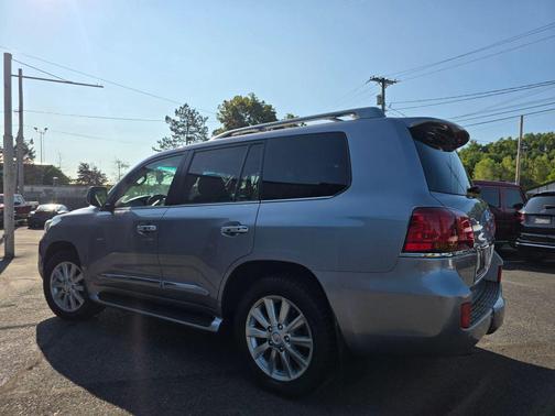 2011 Lexus LX 570 Base