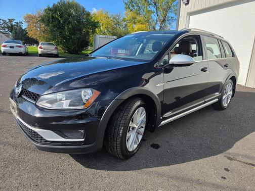 2017 Volkswagen Golf Alltrack TSI SE