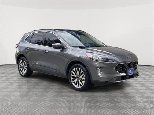 2022 Ford Escape Titanium