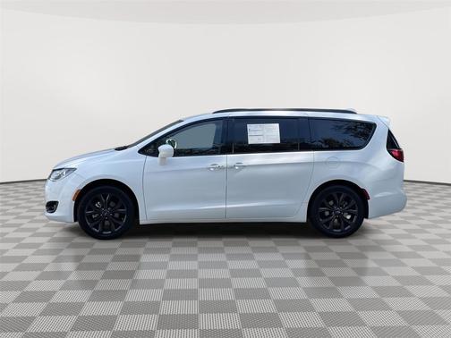 2019 Chrysler Pacifica Touring Plus