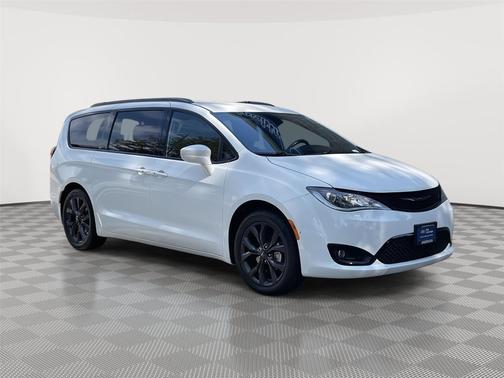 2019 Chrysler Pacifica Touring Plus