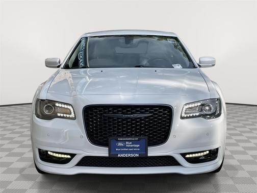 2023 Chrysler 300 Touring