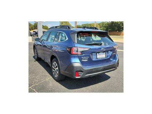 2021 Subaru Outback Base