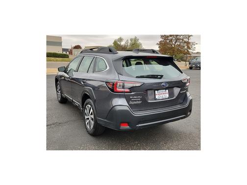 2025 Subaru Outback Base