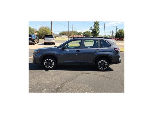2025 Subaru Forester Base