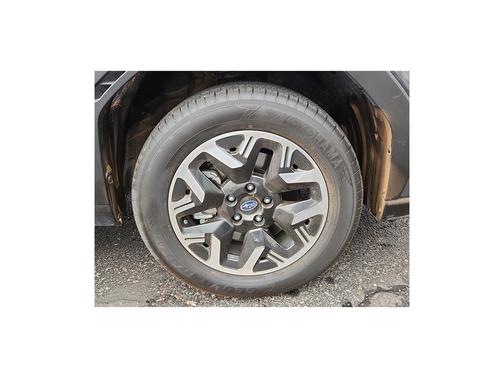 2025 Subaru Forester Base