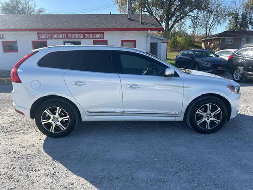 2015 Volvo XC60 T6 Premier Plus