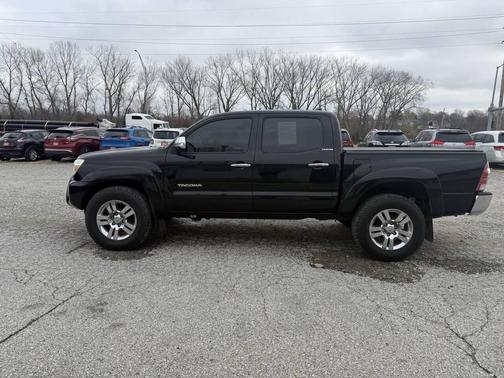 2013 Toyota Tacoma Base