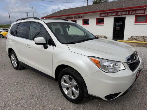 Off White 2016 Subaru Forester 2.5i Limited