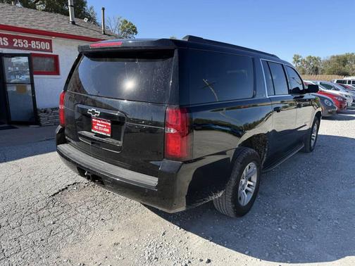 2018 Chevrolet Suburban LT