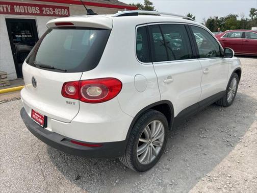 2011 Volkswagen Tiguan SEL