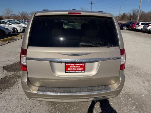 2013 Chrysler Town & Country Touring-L