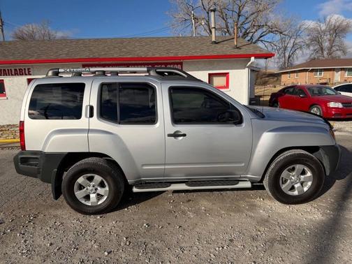 2010 Nissan Xterra S