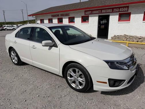 Off White 2012 Ford Fusion SE