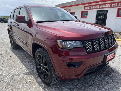 2022 Jeep Grand Cherokee Laredo