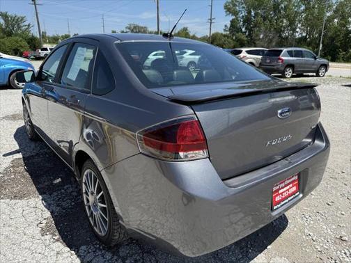 2010 Ford Focus SES