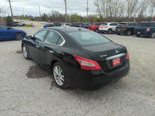 2011 Nissan Maxima SV