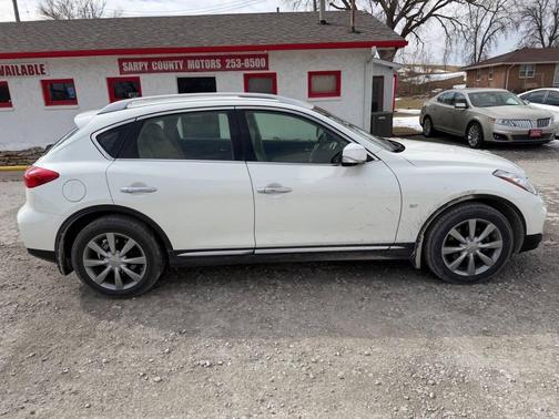 2017 INFINITI QX50 Base