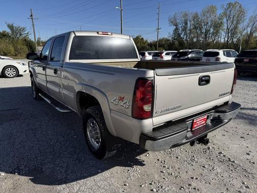 2004 Chevrolet Silverado 2500 LS Crew Cab