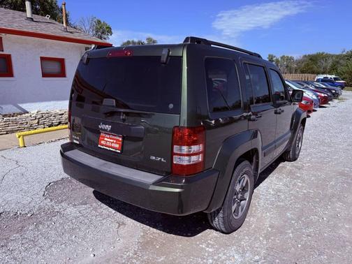 2008 Jeep Liberty Sport