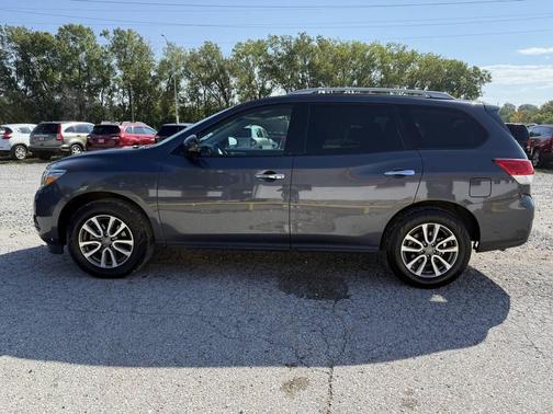 2013 Nissan Pathfinder SV