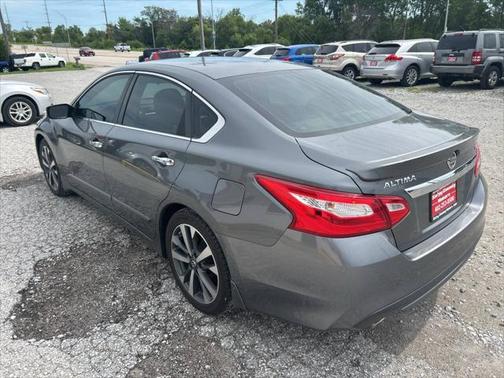 2016 Nissan Altima 2.5 SR
