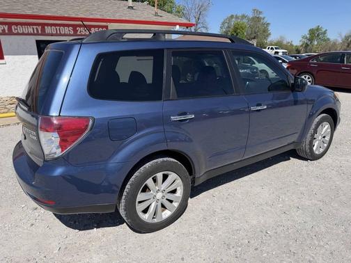 Blue 2012 Subaru Forester 2.5X Premium