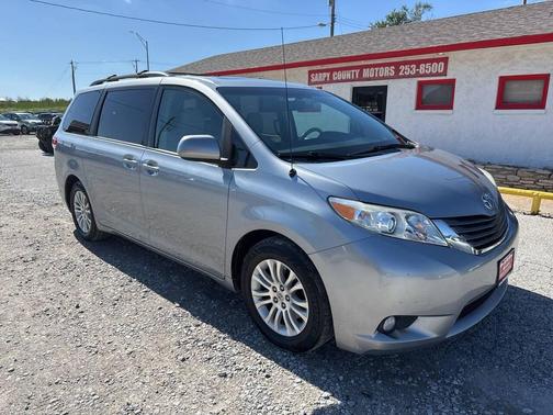 2014 Toyota Sienna XLE