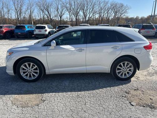 2010 Toyota Venza Base