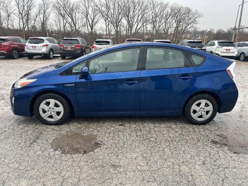 2010 Toyota Prius III