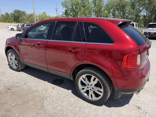 Burgundy 2013 Ford Edge Limited