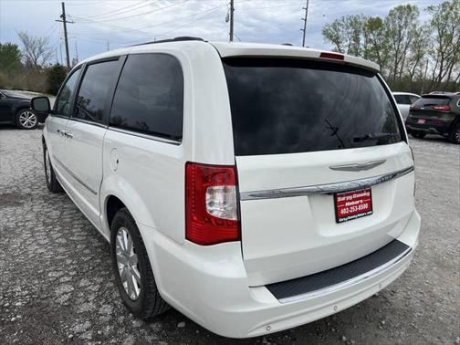 2012 Chrysler Town & Country Touring-L