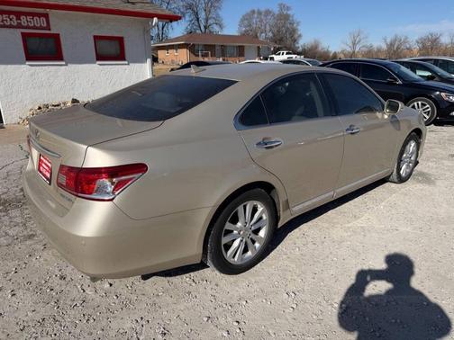 2011 Lexus ES 350 Base