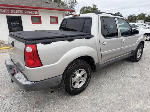 Silver Birch Clearcoat Metallic 2004 Ford Explorer Sport Trac XLT