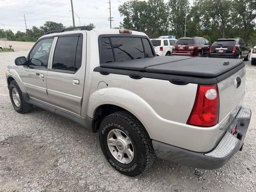 Silver Birch Clearcoat Metallic 2004 Ford Explorer Sport Trac XLT