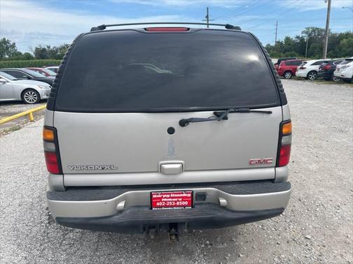 2004 GMC Yukon XL Denali