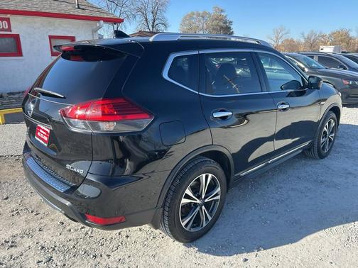 2017 Nissan Rogue SL